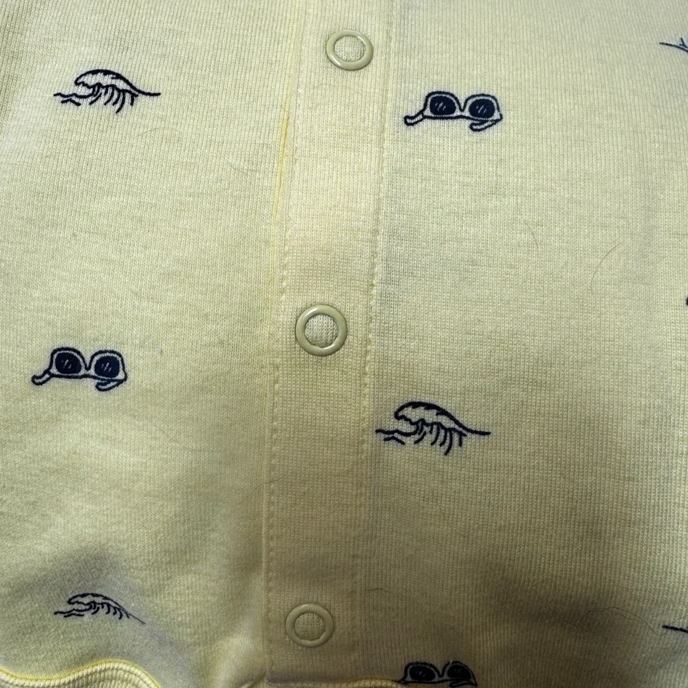NWT NEW CARTER’S Yellow Baby Romper w Sunglasses Print SZ 3 months Snap Crotch